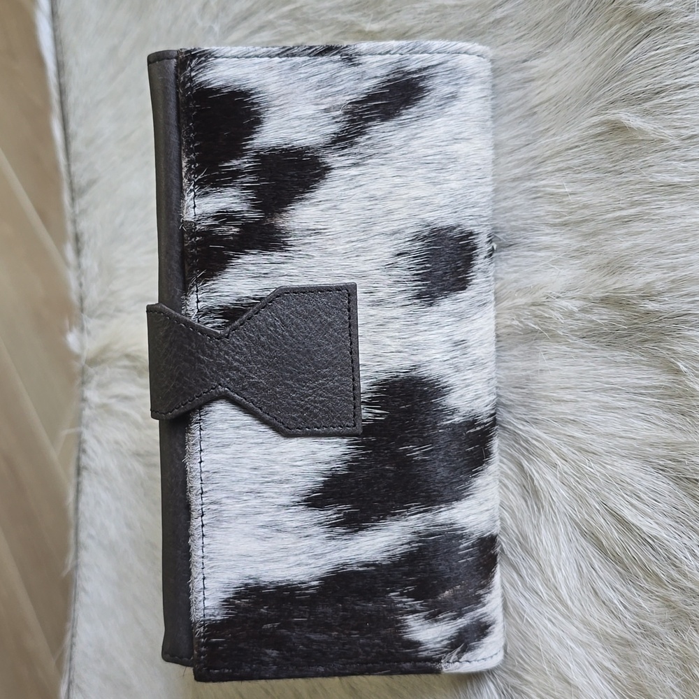 Cowhide Leather Wallet - Picture 2 of 13